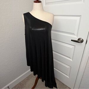 Norma Kamali One Shoulder Diagonal Asymmetrical Tunic Top